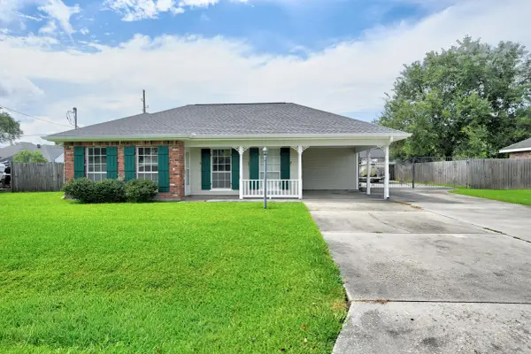 306 Parkside Dr, Thibodaux, LA 70301