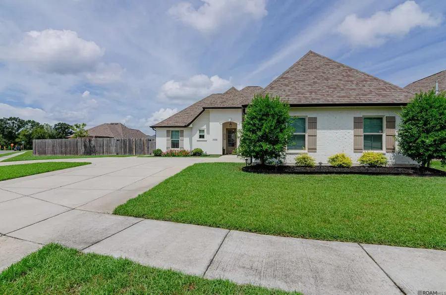 17039 White Ibis Ave, Prairieville, LA 70769 - #2