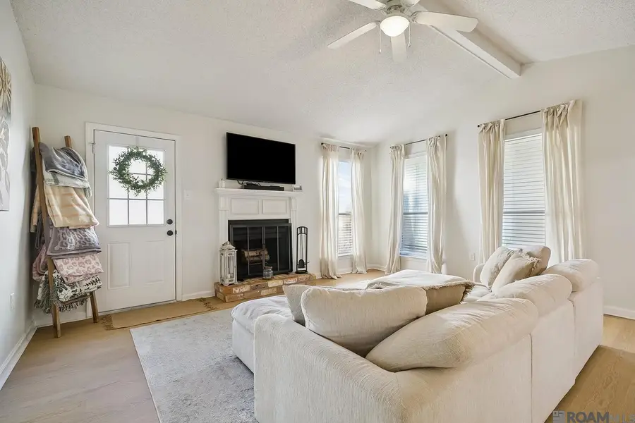 2132 S Flannery Rd, Baton Rouge, LA 70816 - #2