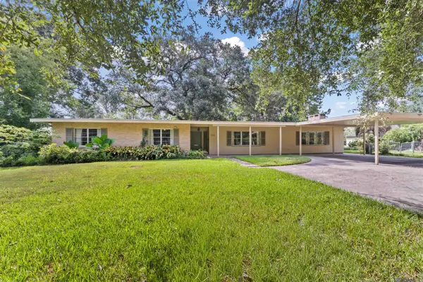 5716 College Dr, Baton Rouge, LA 70806