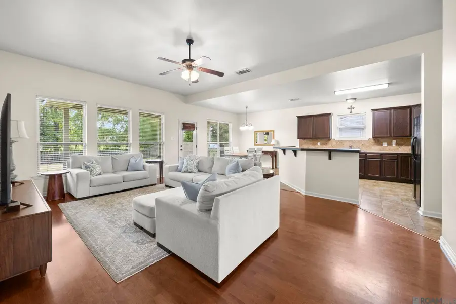 14196 Martinique Dr, Gonzales, LA 70737 - #3