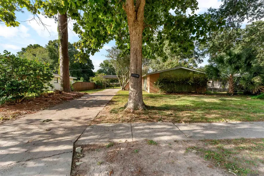 10365 Cedarlane Dr, Baton Rouge, LA 70816 - #2