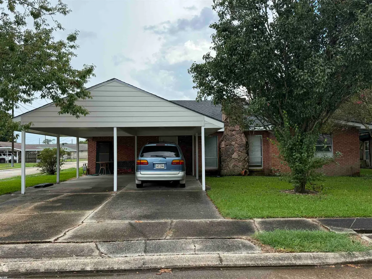 201 Merrill St, Houma, LA 70363 - #1