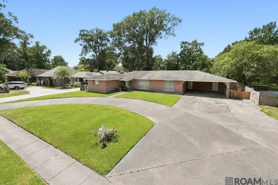 780 Sherwood Forest Blvd, Baton Rouge, LA 70815 - #2