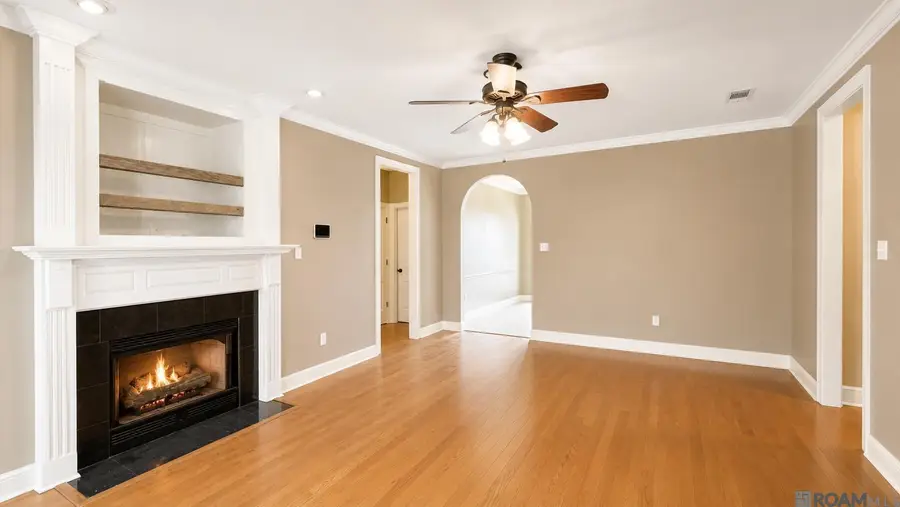 6406 Woodside Dr, Zachary, LA 70791 - #3