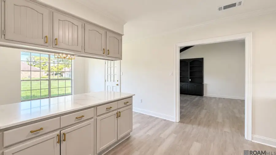 3931 Hillmont Dr, Baton Rouge, LA 70814 - #3