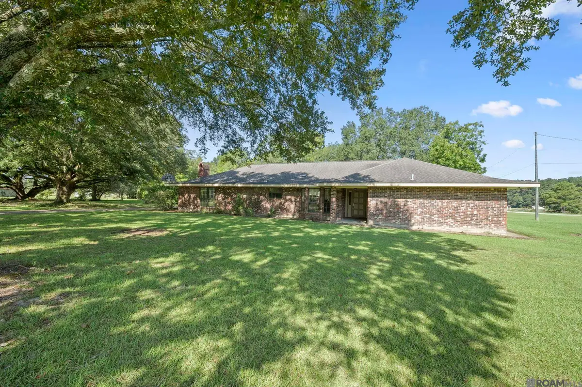 35013 J W Hall Rd, Walker, LA 70785 - #1