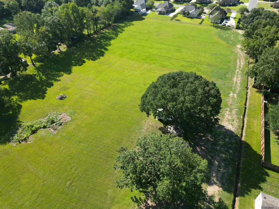 39041 La Hwy 621, Gonzales, LA 70737 - #2
