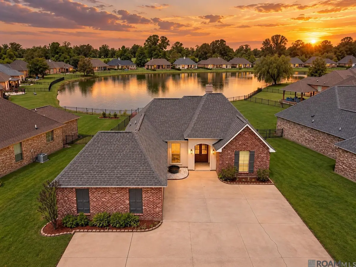445 Lakeshore Dr, Oscar, LA 70762 - #1