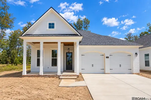 7234 E Rue Lierre, Zachary, LA 70791