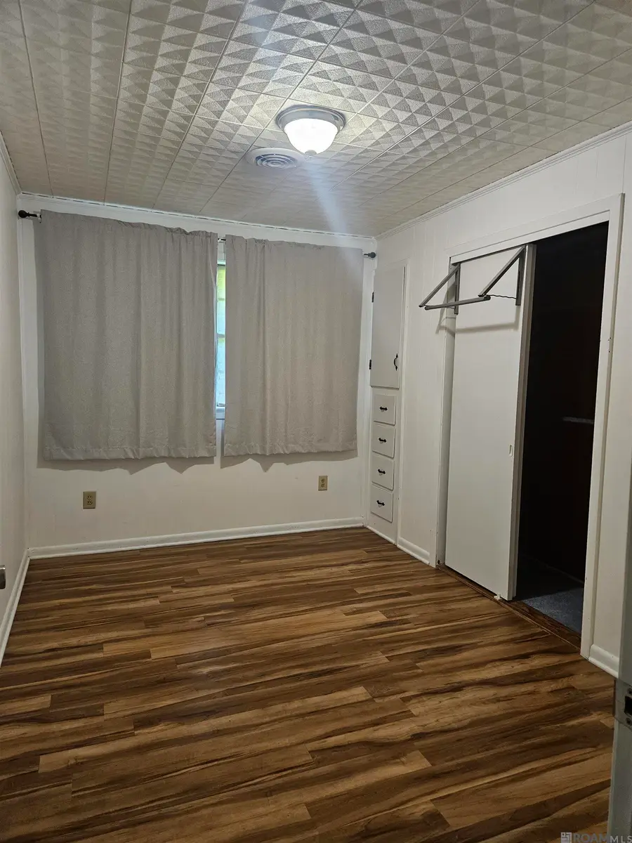 220 S Ida Ave, Gonzales, LA 70737 - #3
