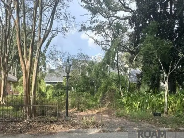 5343 Greenside Ln, Baton Rouge, LA 70806