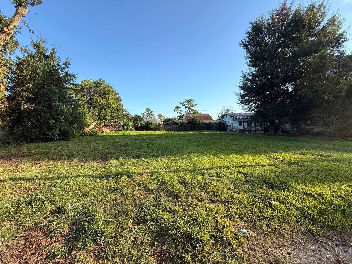 1205 Willow St, Houma, LA 70360 - #1