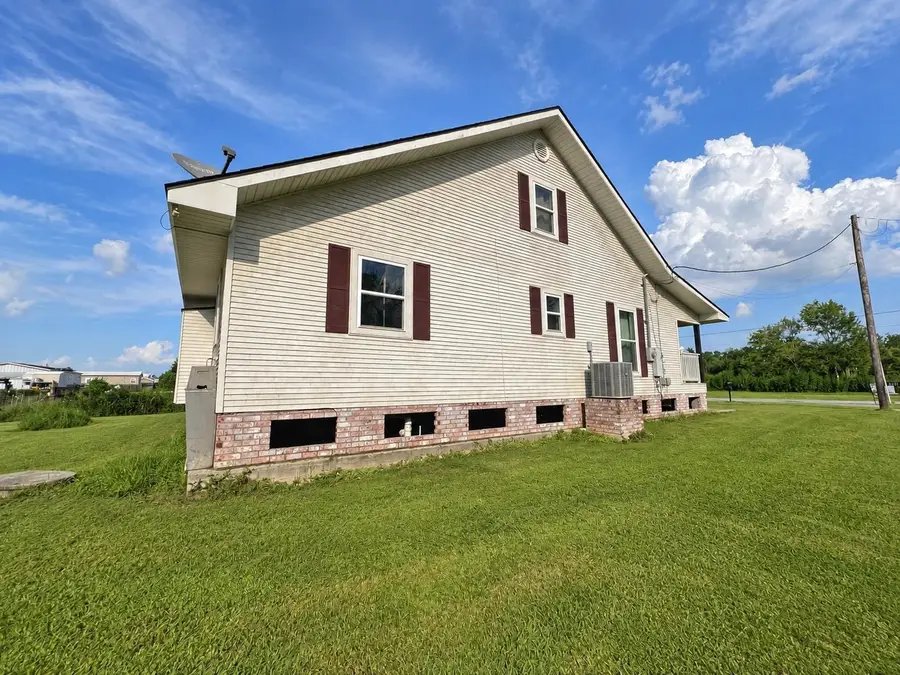 220 Donna Lee Dr, Houma, LA 70363 - #2