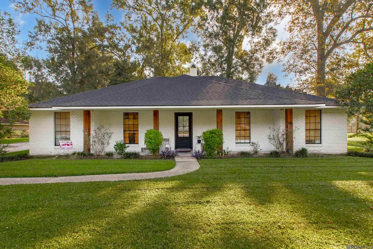 7634 Conestoga Dr, Greenwell Springs, LA 70739 - #1