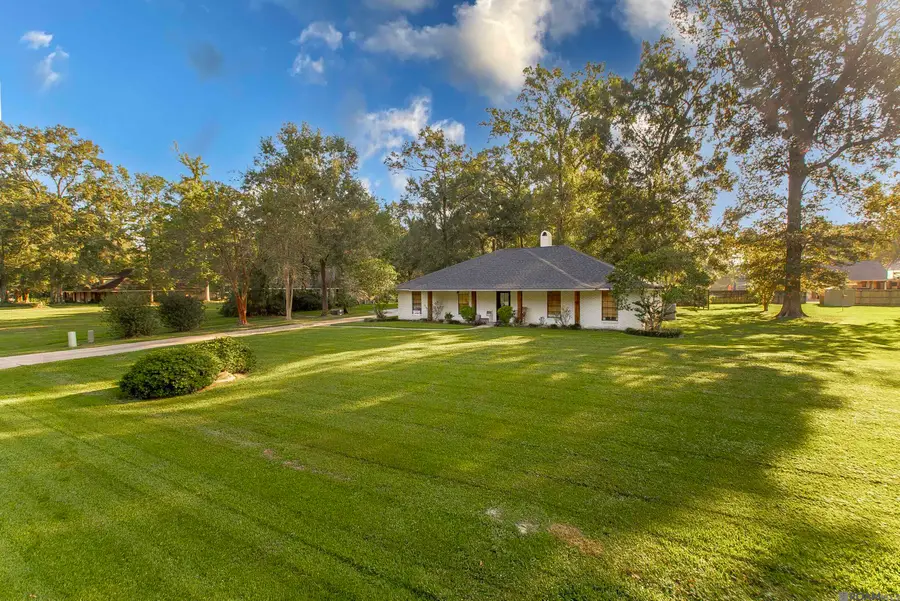 7634 Conestoga Dr, Greenwell Springs, LA 70739 - #3