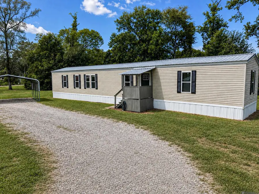 34040 Robbie Lee Dr, Denham Springs, LA 70706 - #2