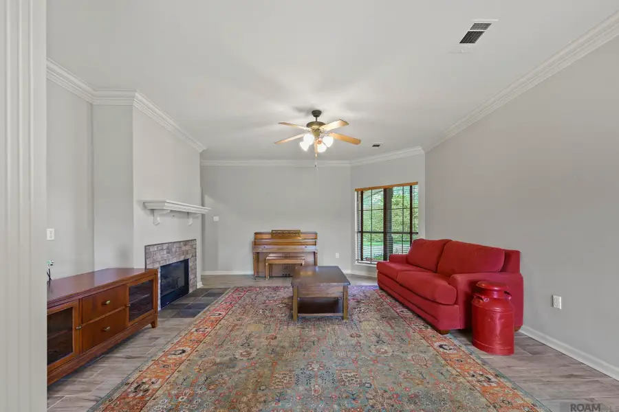 12703 Landon Dr, Walker, LA 70785 - #2