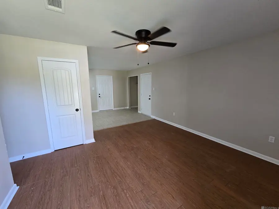 16438 Vermillion Dr, Baton Rouge, LA 70819 - #2
