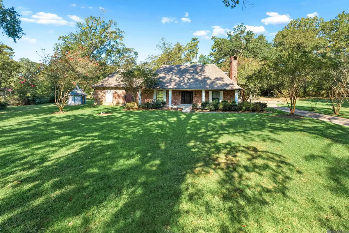 6615 Oak Cluster Dr, Greenwell Springs, LA 70739 - #1