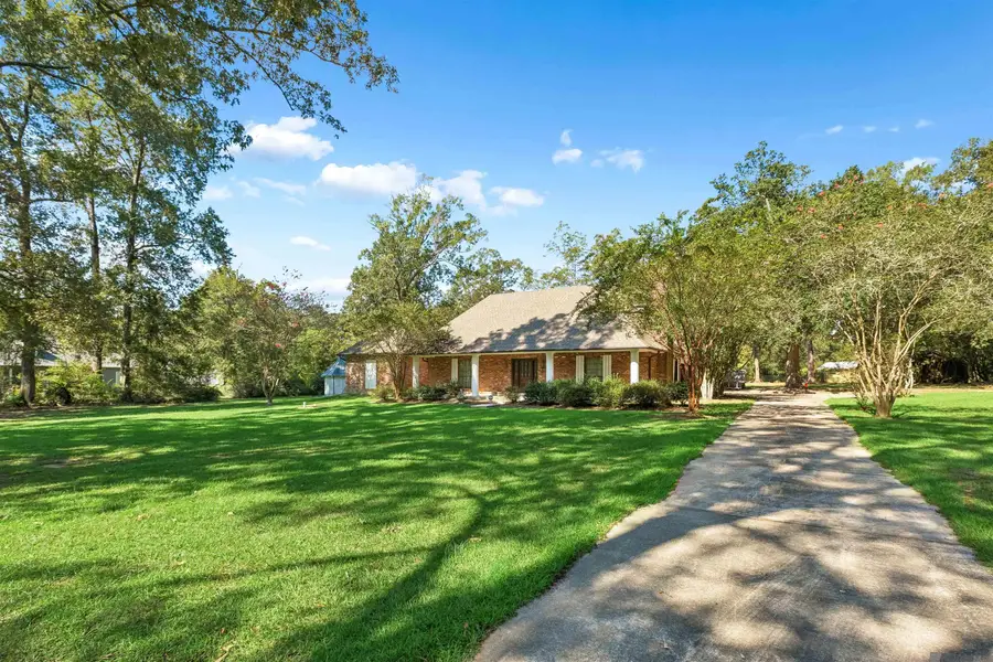 6615 Oak Cluster Dr, Greenwell Springs, LA 70739 - #2