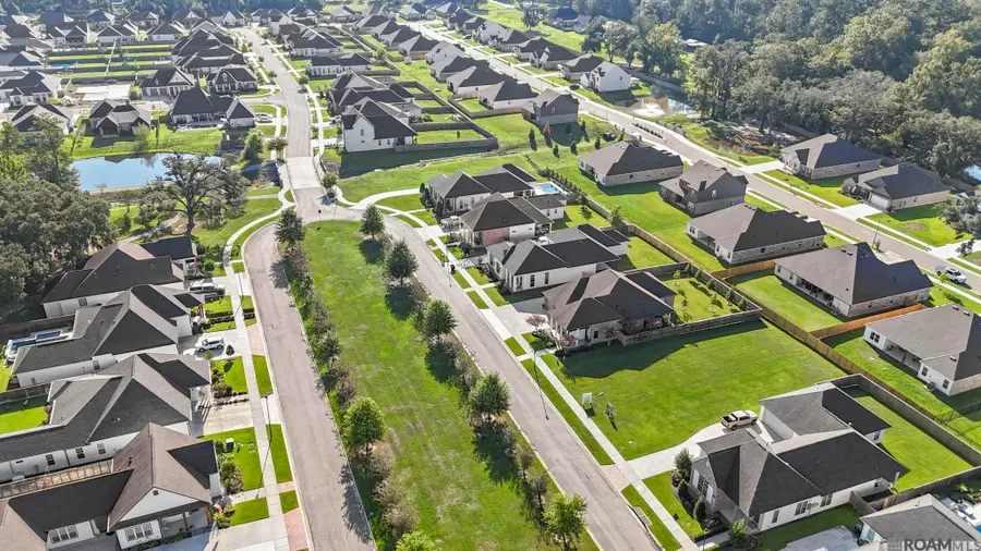 12734 Solemn Oaks Ave, Baton Rouge, LA 70818 - #2