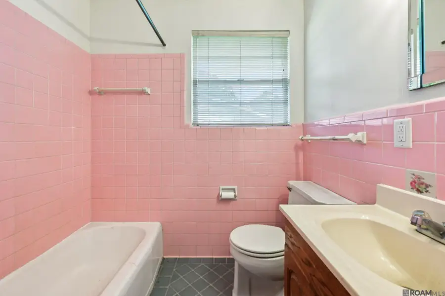 8435 N Essen Heights Ct, Baton Rouge, LA 70809 - #2