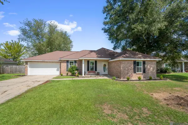 43304 S Henderson Ave, Prairieville, LA 70769