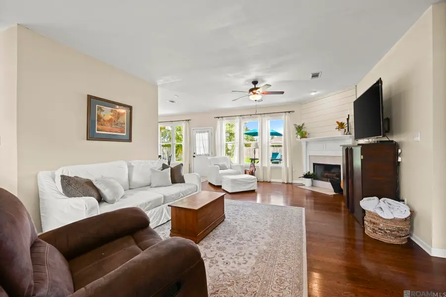 43304 S Henderson Ave, Prairieville, LA 70769 - #3