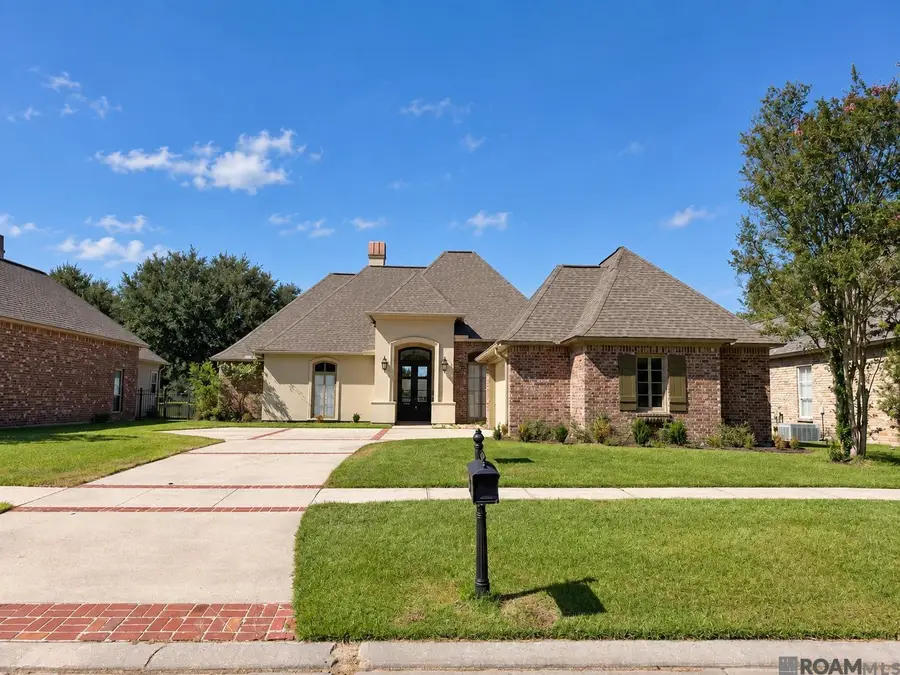 18197 Lake Harbor Ln, Prairieville, LA 70769 - #2