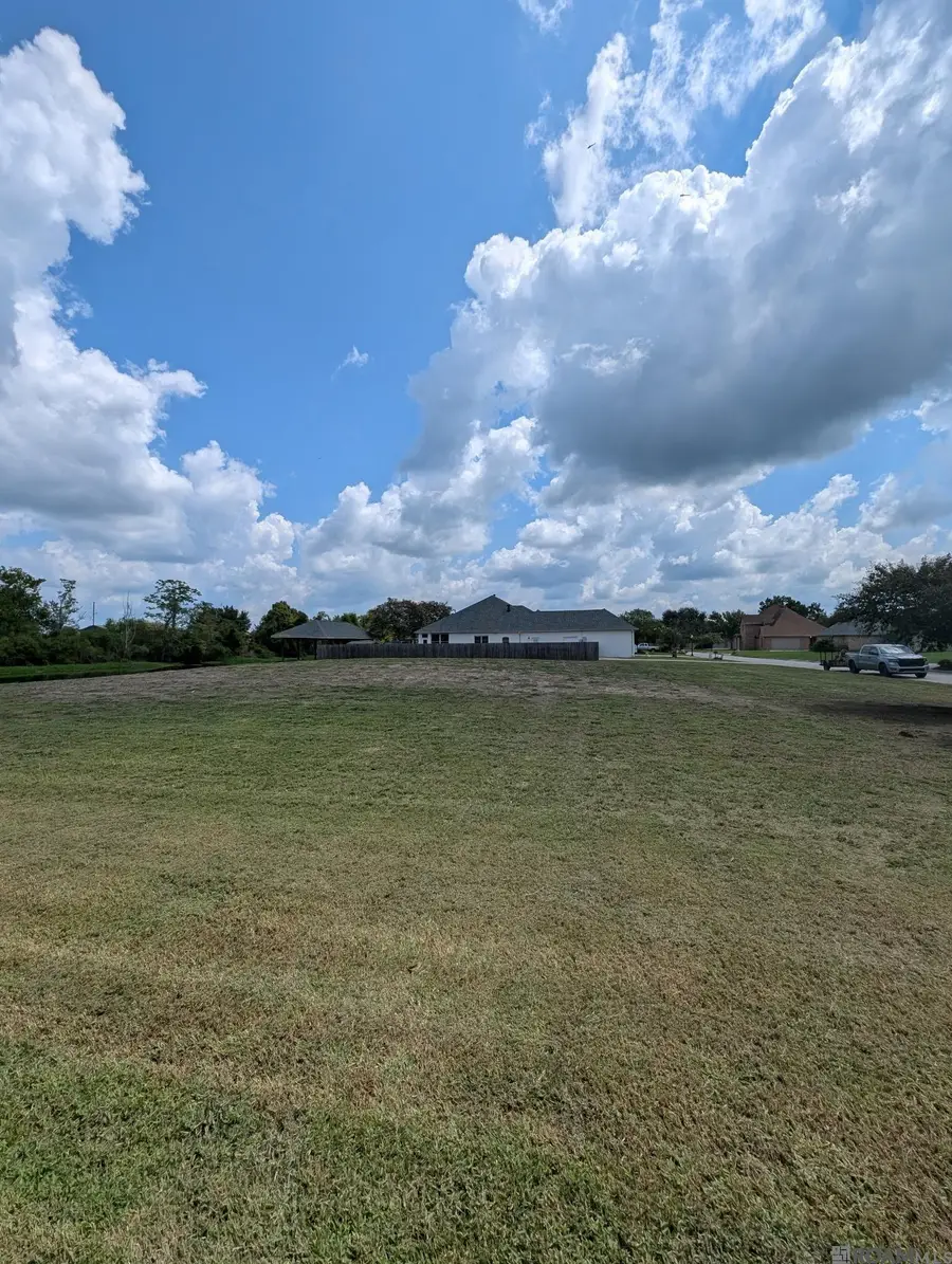 Oak Harbor Dr, Morgan City, LA 70380 - #2