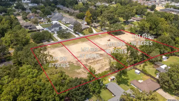 4635 Floynell Dr, Saint George, LA 70809