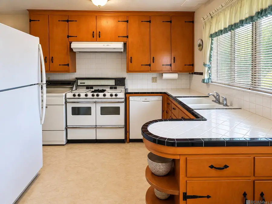 9865 Miraflores Dr, Baton Rouge, LA 70815 - #2