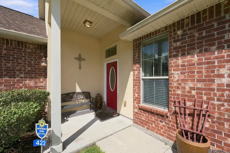 422 E Great Haven St, Gonzales, LA 70737 - #2