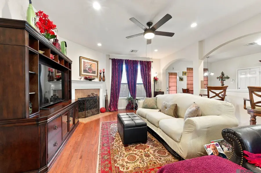 422 E Great Haven St, Gonzales, LA 70737 - #3
