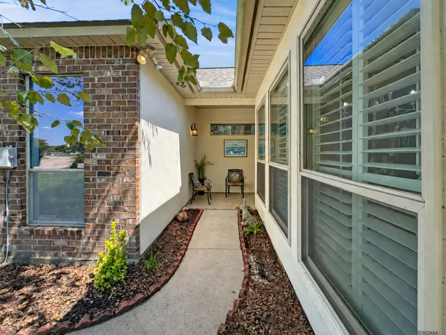 5344 Courtyard Dr, Gonzales, LA 70737 - #3