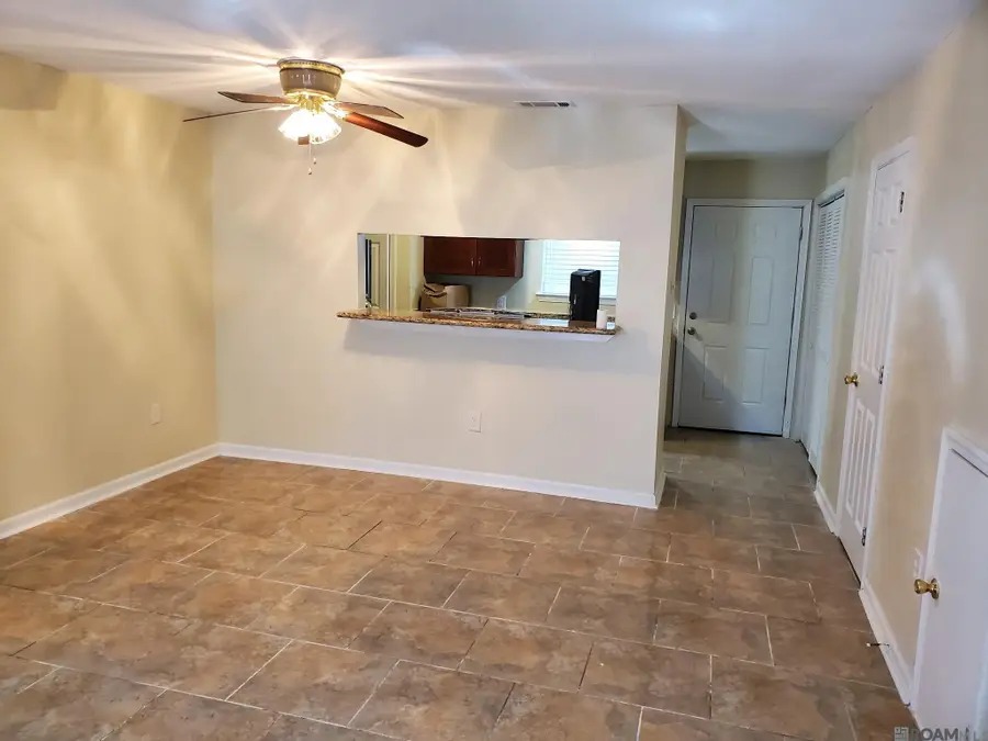 1747 Blvd De Province #B, Baton Rouge, LA 70816 - #2