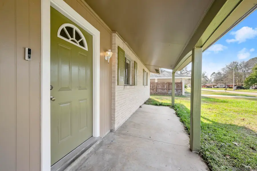 3584 Courtland Dr, Baton Rouge, LA 70814 - #2