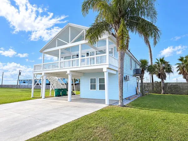 115 Constantin Dr, Golden Meadow, LA 70357