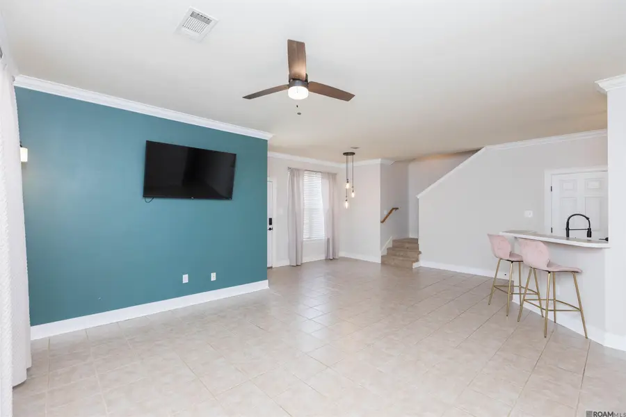 10600 Lakes Blvd #201, Baton Rouge, LA 70810 - #2