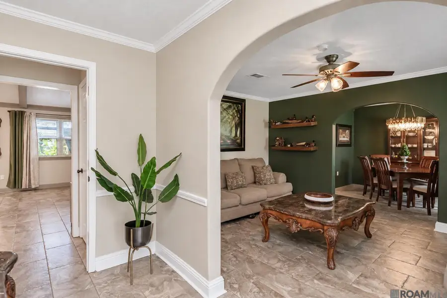 2674 W Highmeadow Ct, Baton Rouge, LA 70816 - #3