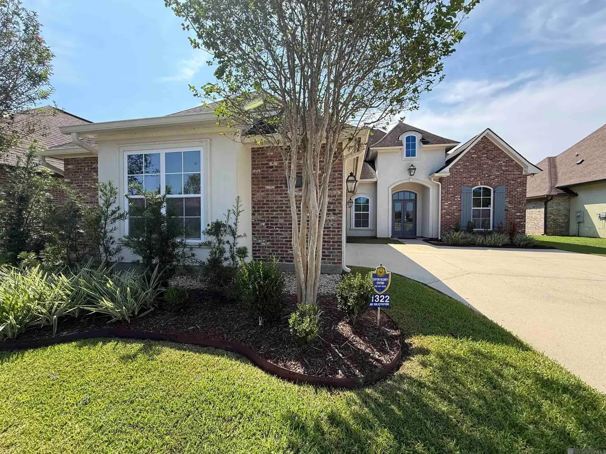 1322 Meadow Grove Ave, Zachary, LA 70791 - #1