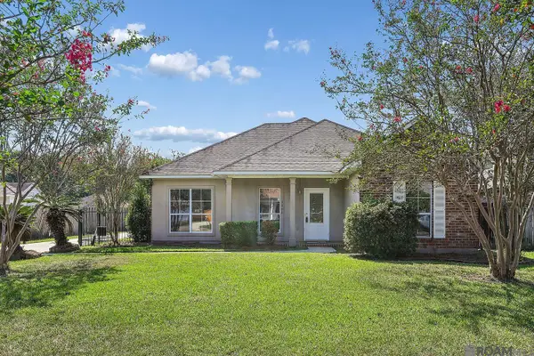 1460 Ironwood Dr, Denham Springs, LA 70726