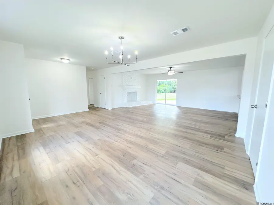 2271 N Alameda Dr, Baton Rouge, LA 70815 - #2