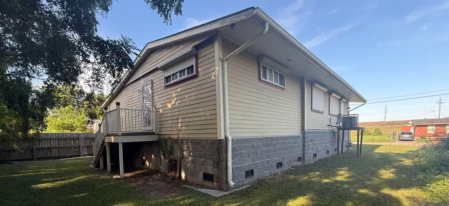 6350 Pauline Dr, New Orleans, LA 70126 - #3