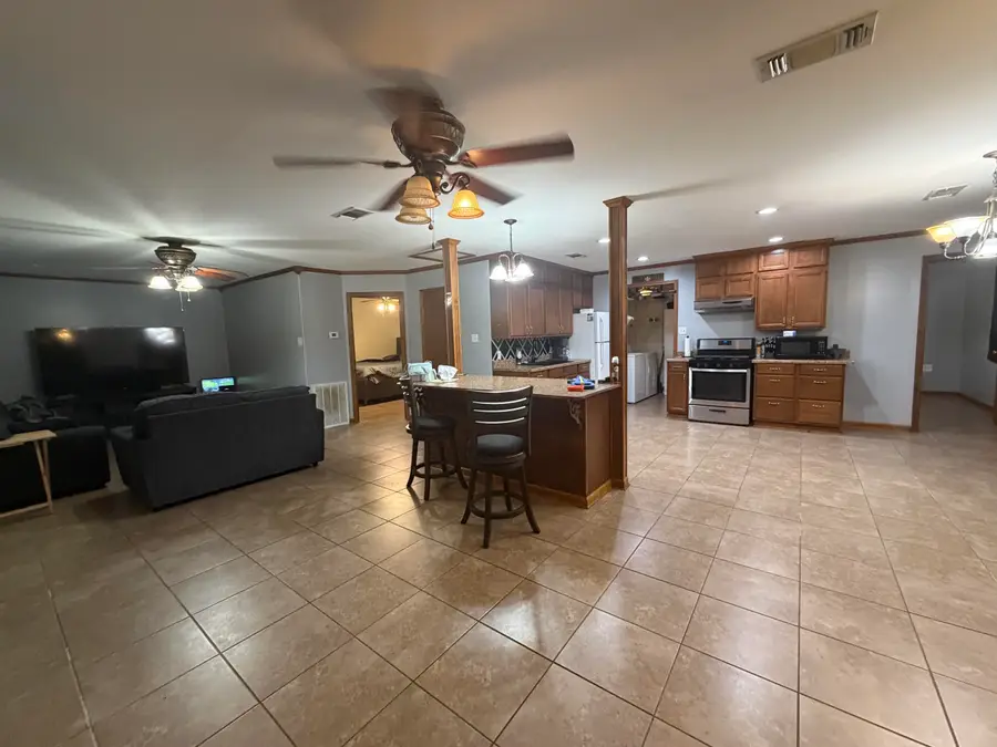 208 Hidalgo Drive, Houma, LA 70360 - #3