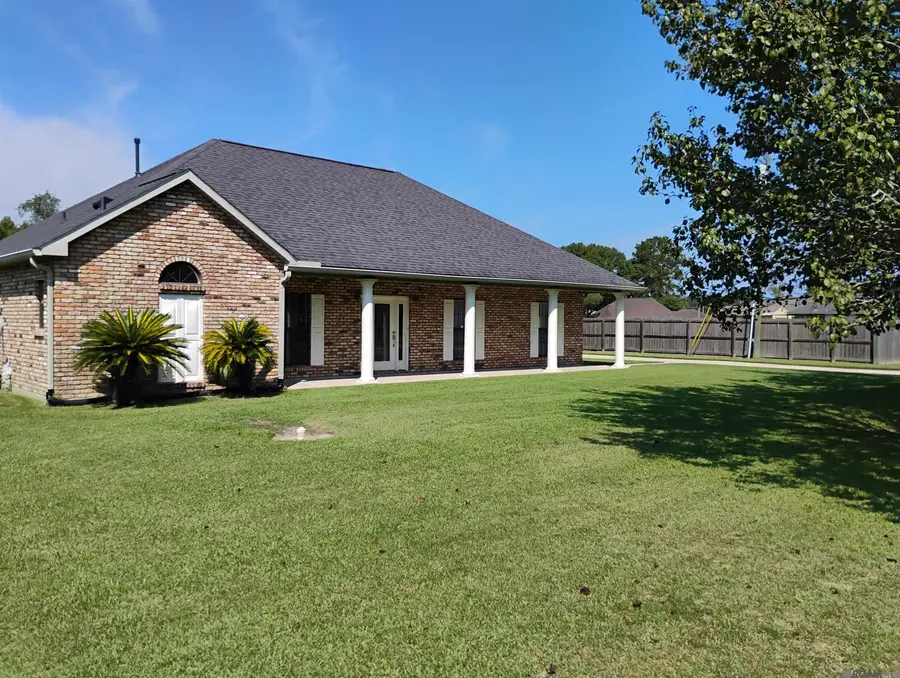 25595 Ashland Bend Drive, Denham Springs, LA 70726 - #2