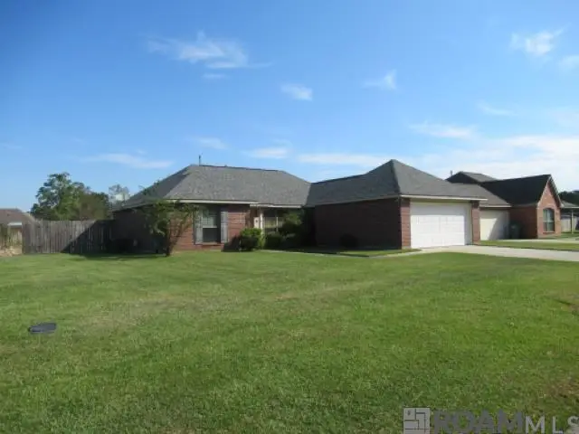 12727 Bonnie Bleu Dr, Denham Springs, LA 70726 - #2