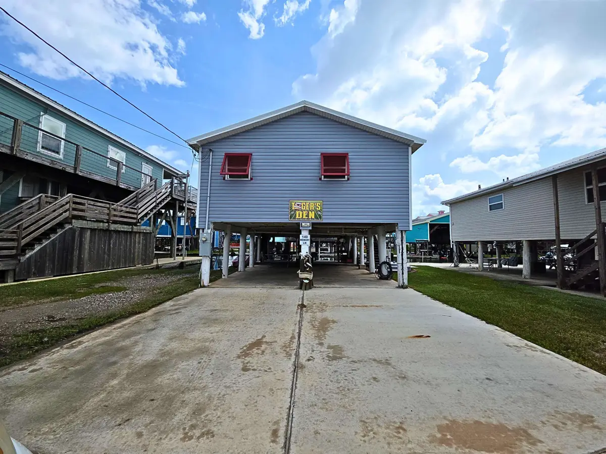 140 Memory Ln, Grand Isle, LA 70358 - #1