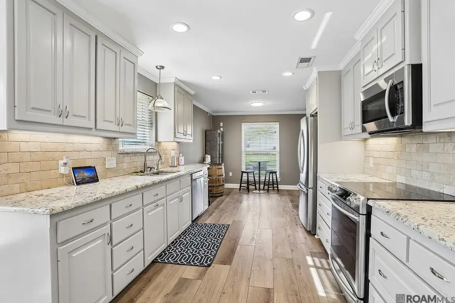 12435 Parkvilla Ave, Baton Rouge, LA 70816 - #3